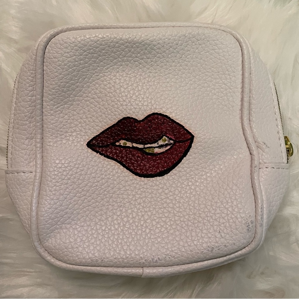 Cigarette Smoking Purse Bundle - image 4